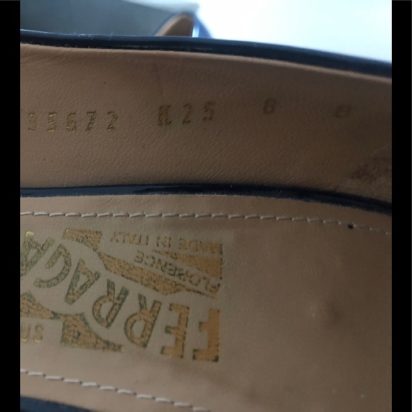 Salvatore Ferragamo Blue Patent Leather Sissi Bow Peep Toe Mid Wedge Pumps - Picture 7 of 10